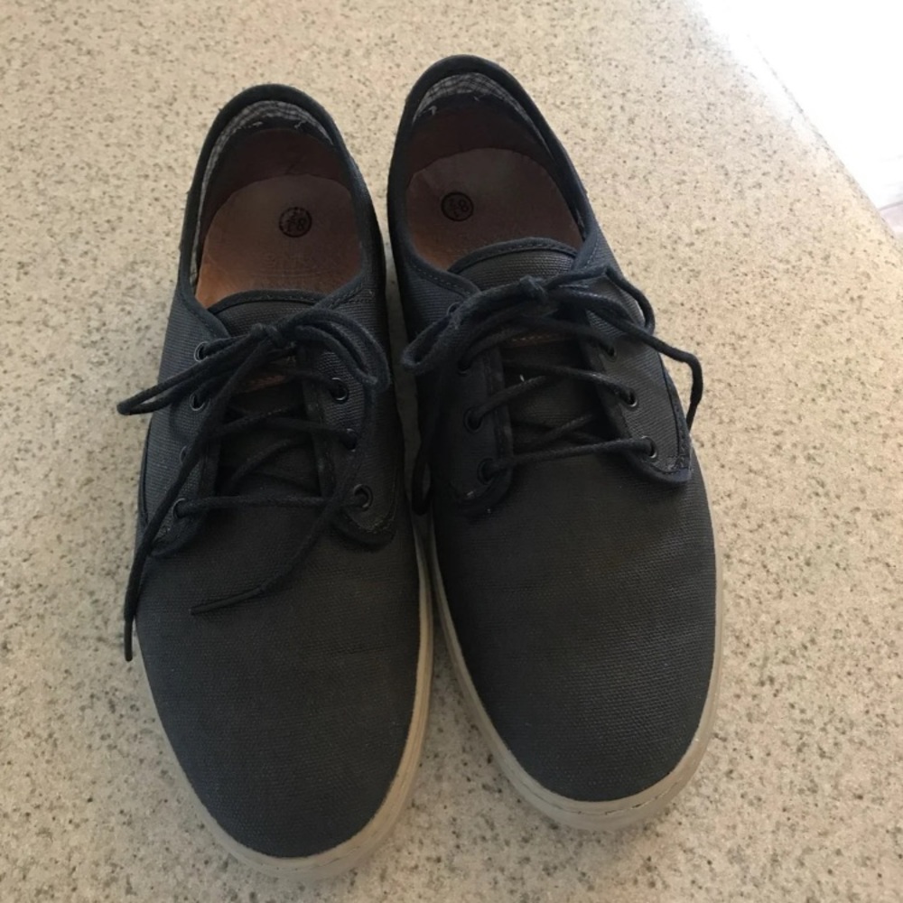 Men’s VANS shoes